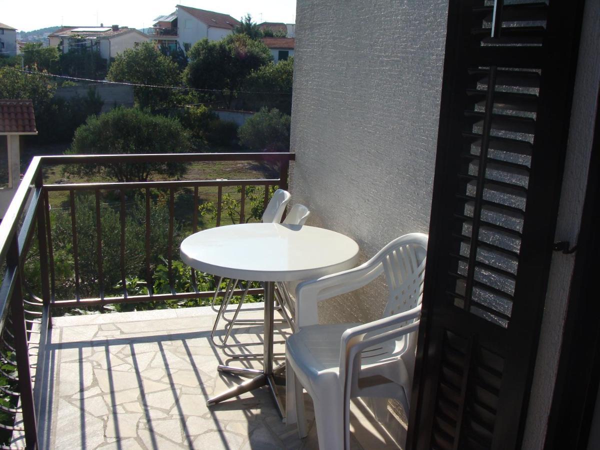Apartmani Svetina Vodice Bagian luar foto