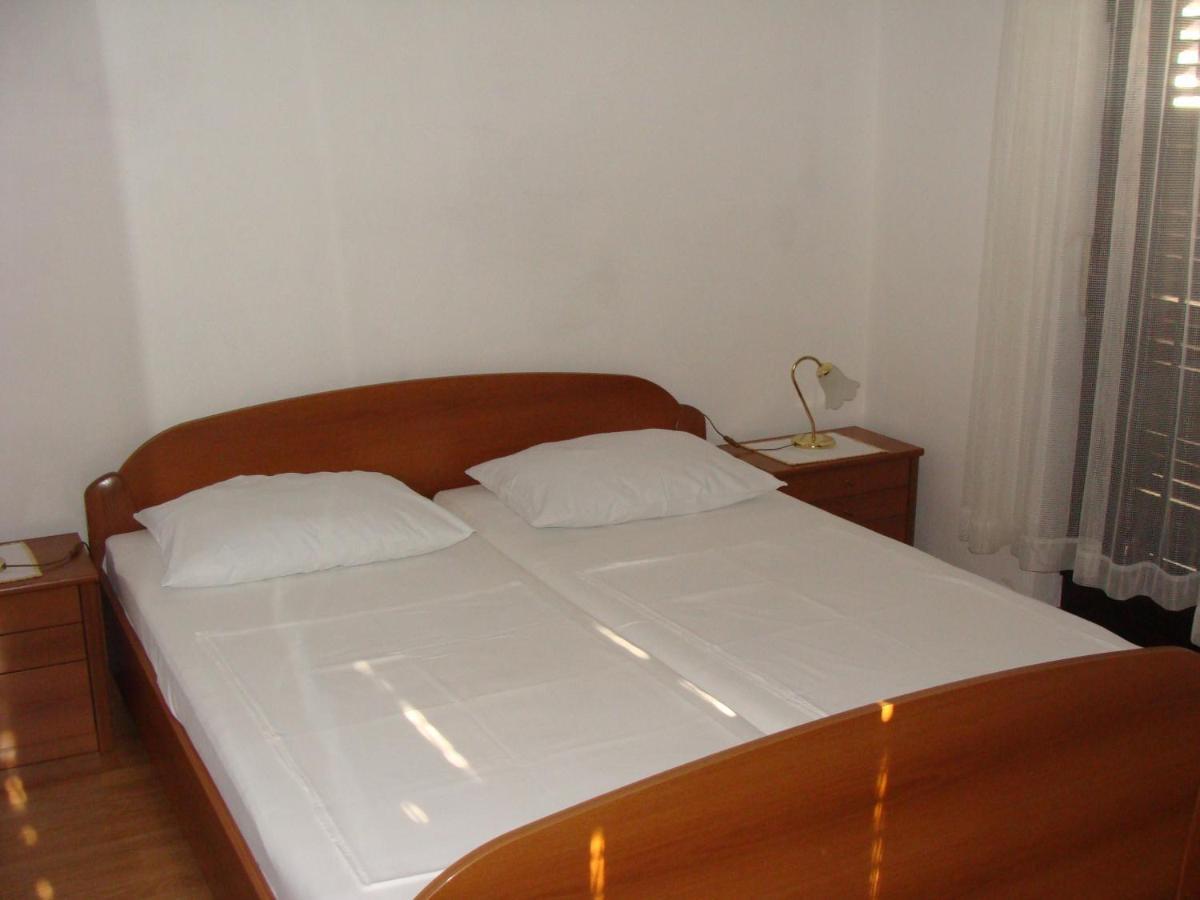 Apartmani Svetina Vodice Bagian luar foto