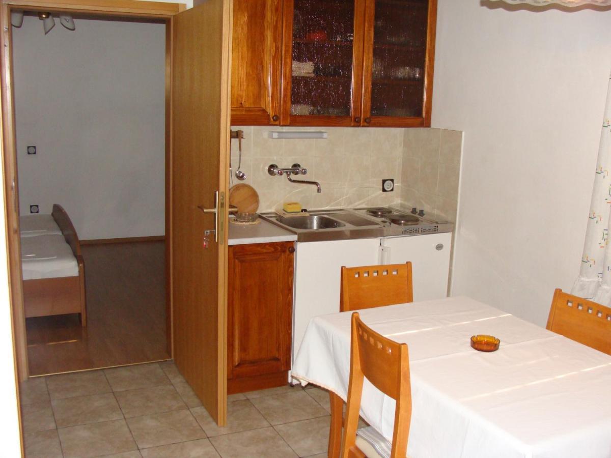 Apartmani Svetina Vodice Bagian luar foto